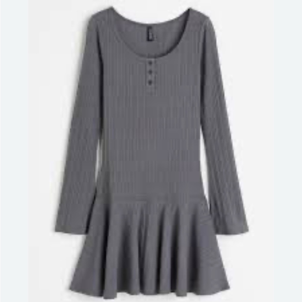 NWT H&M DIVIDED DRESS LONGSLEEVE GREY SIZE M